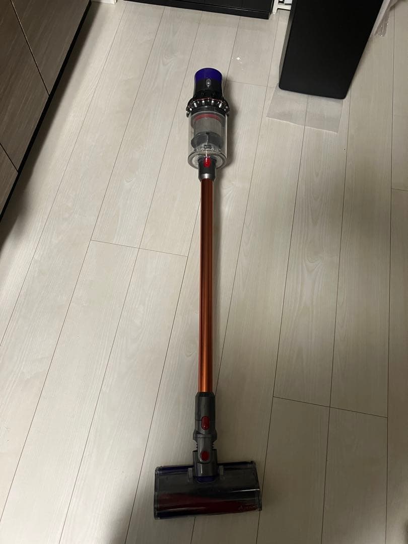 Dyson V8 Fluffy 一式セット