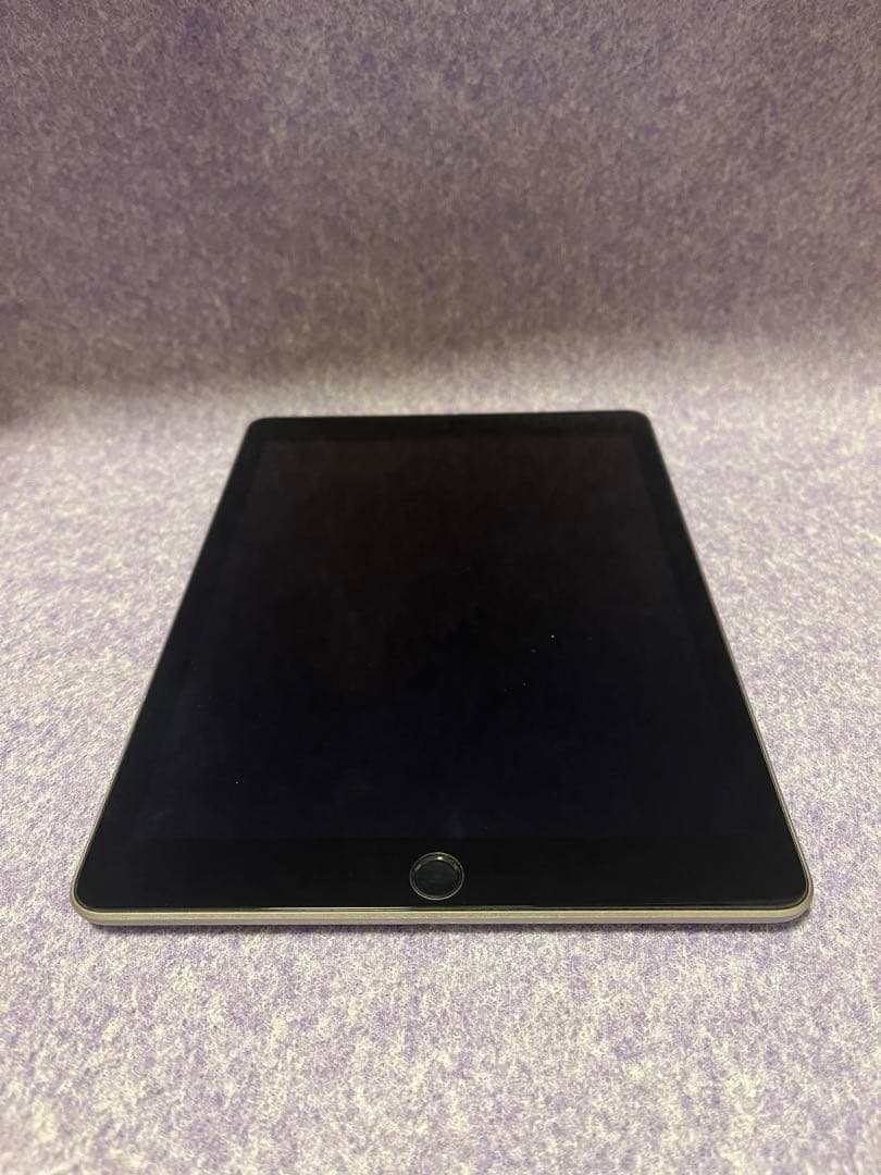 Apple iPad (第5世代) 32GB