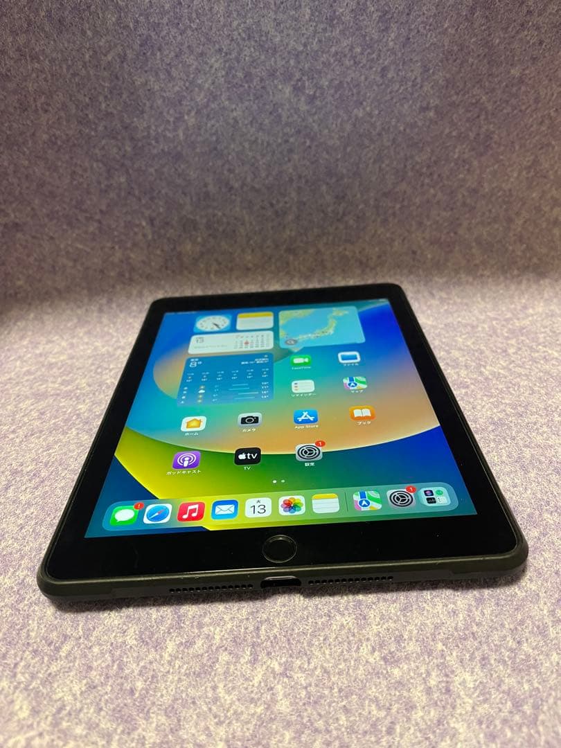 Apple iPad (第5世代) 32GB
