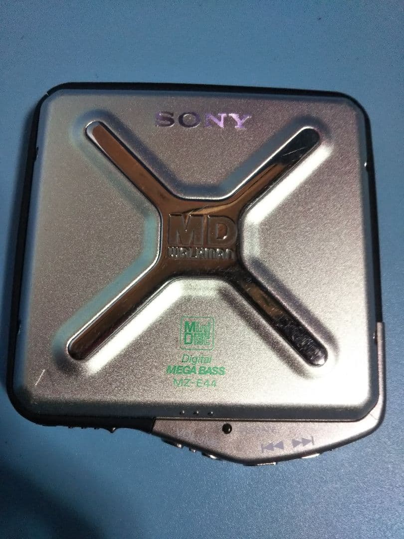 ポータブルプレーヤー SONY MZ-E44