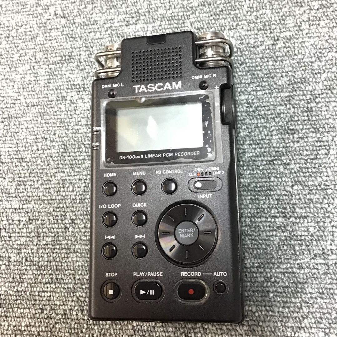 TASCAM DR-100mkII 本体と電池パック