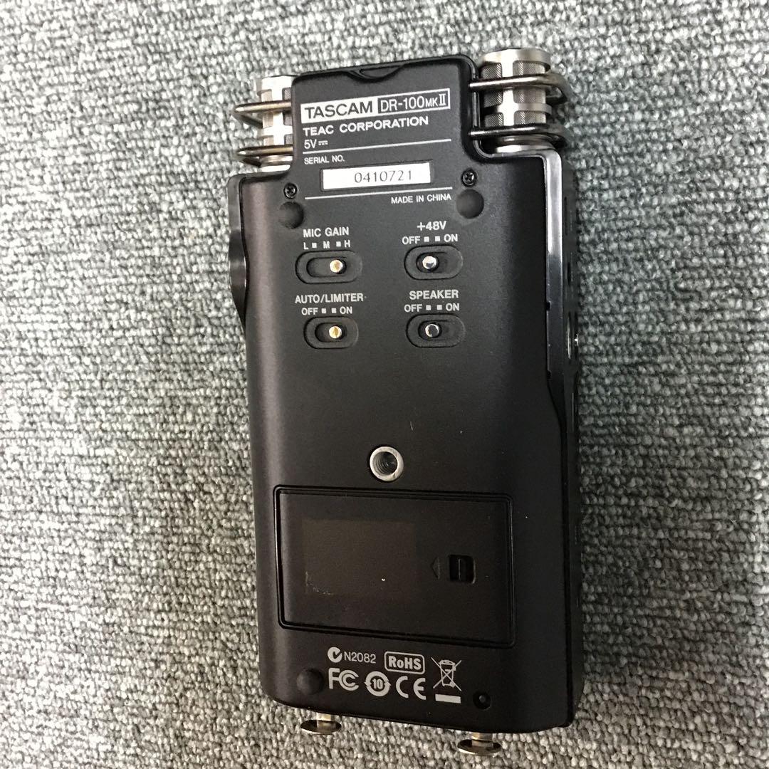 TASCAM DR-100mkII 本体と電池パック