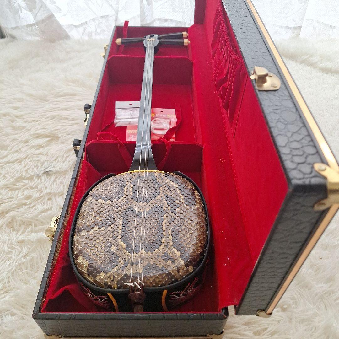 極美品【✨付属品付✨】沖縄三線 本蛇皮 和楽器 ケース付き 初心者〜