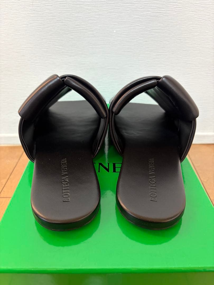 【大きいサイズ】28cmボッテガヴェネタ　フラットサンダル