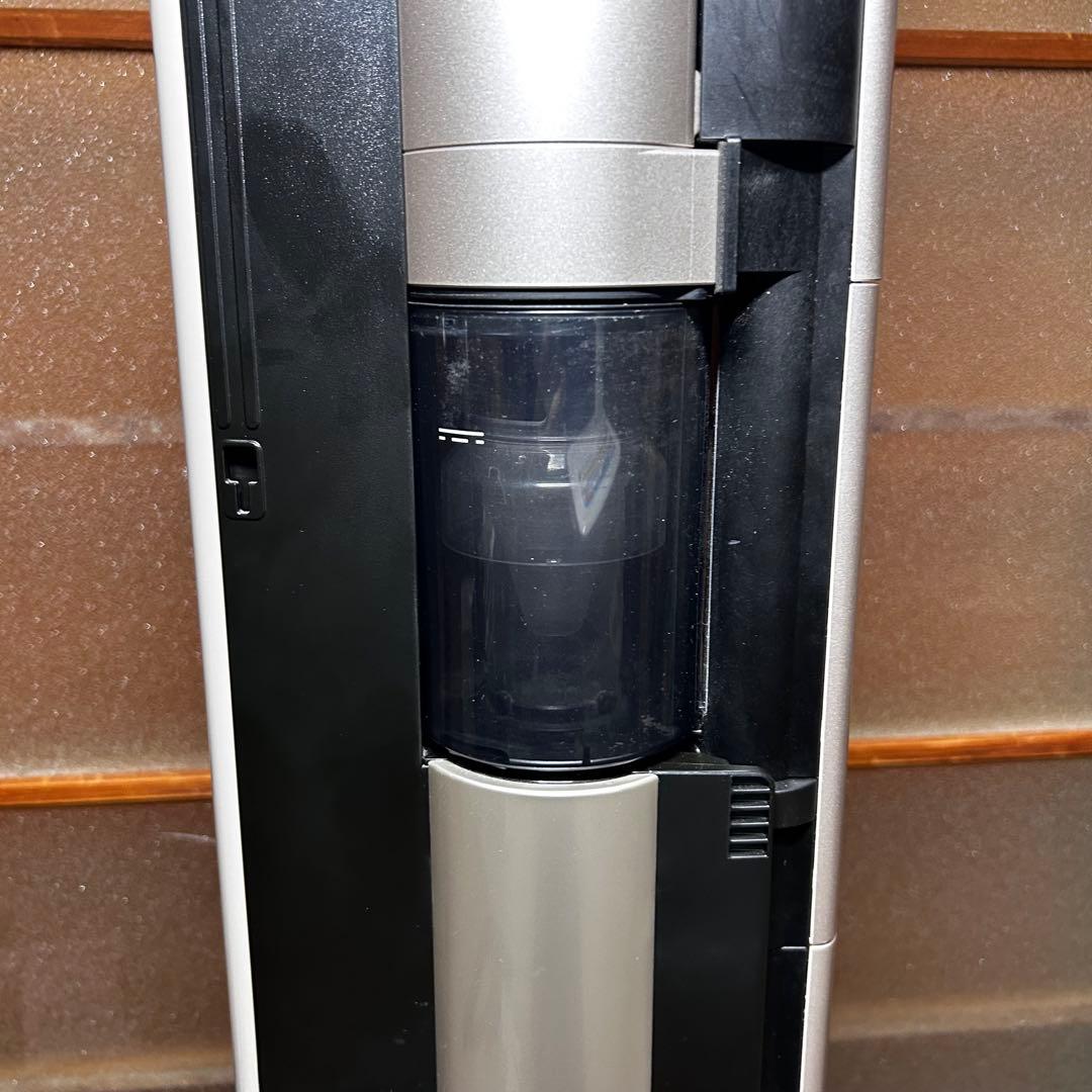 美品 三菱コードレススティッククリーナー　掃除機　サイクロン式　ZUBAQ