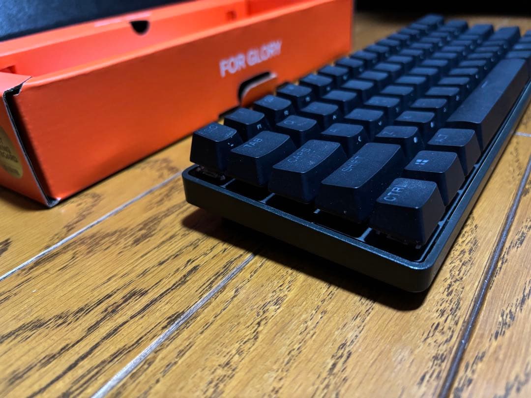 Steelseries Apex Pro Mini ゲーミングキーボード