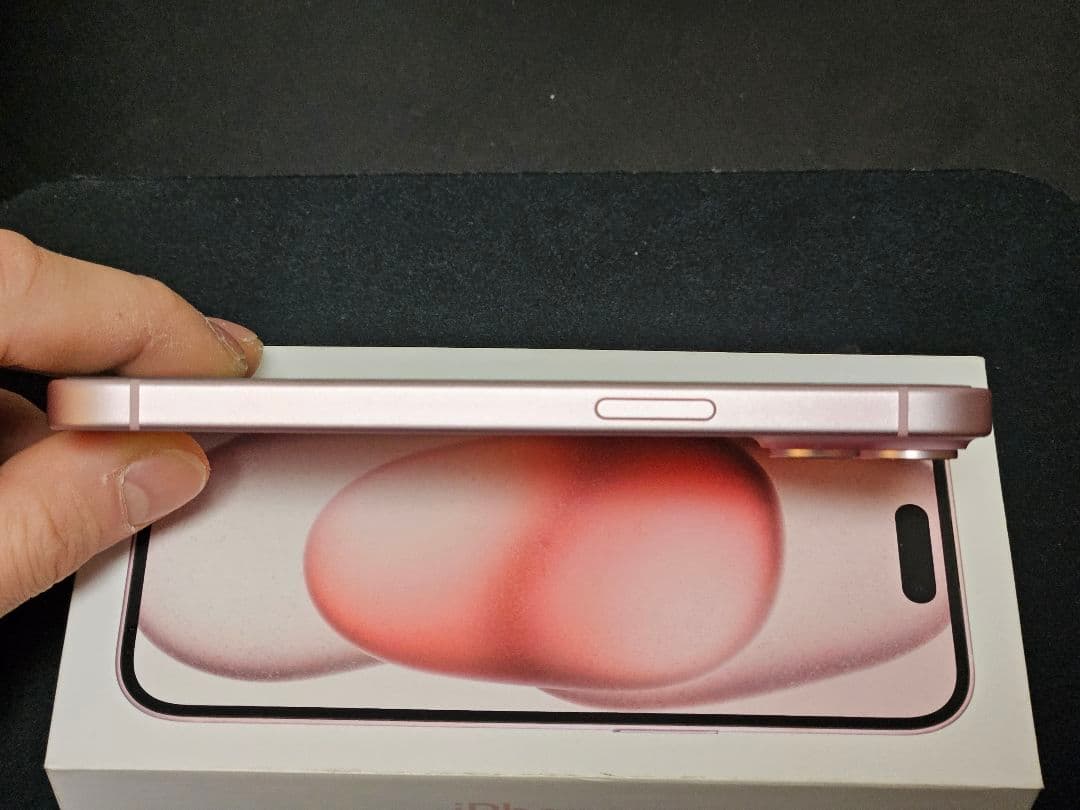 Apple iPhone 15 ピンク256G 本体