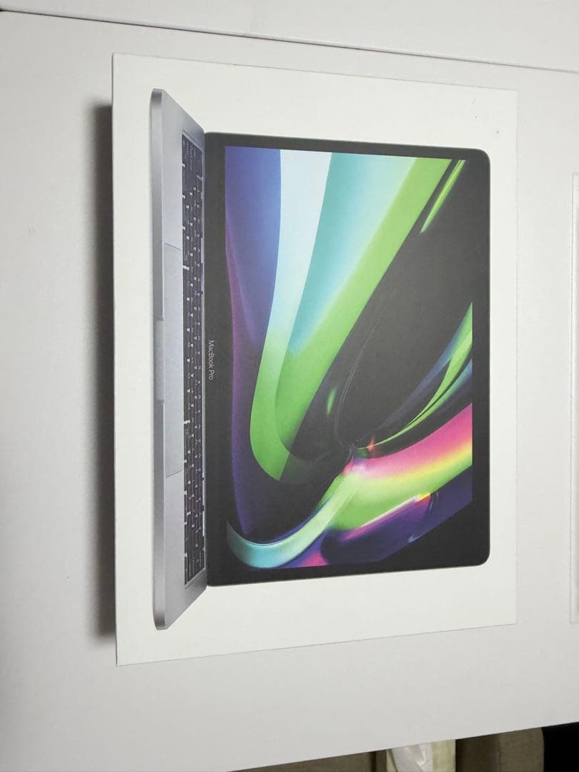 MacBook本体 Raden Alvin