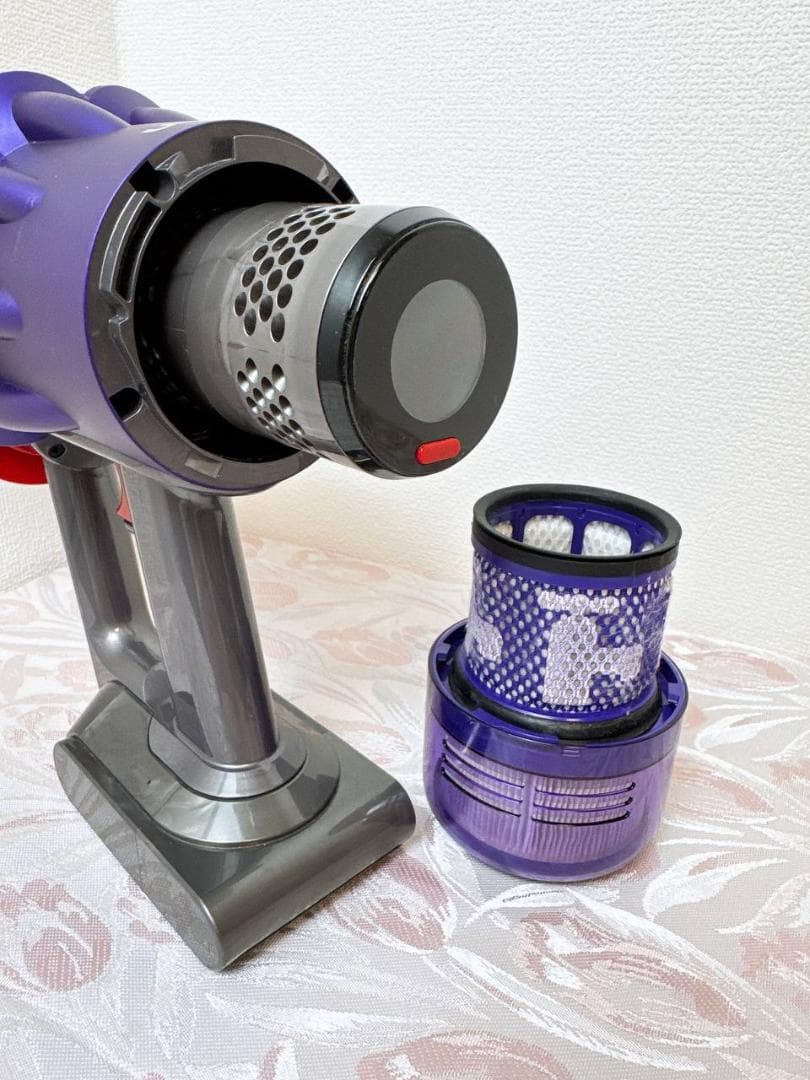 【分解洗浄済】241 - ダイソン dyson SV18 掃除機 作動品