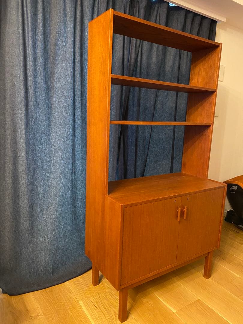 北欧ヴィンテージ家具 木製キャビネット チーク材 スウェーデン