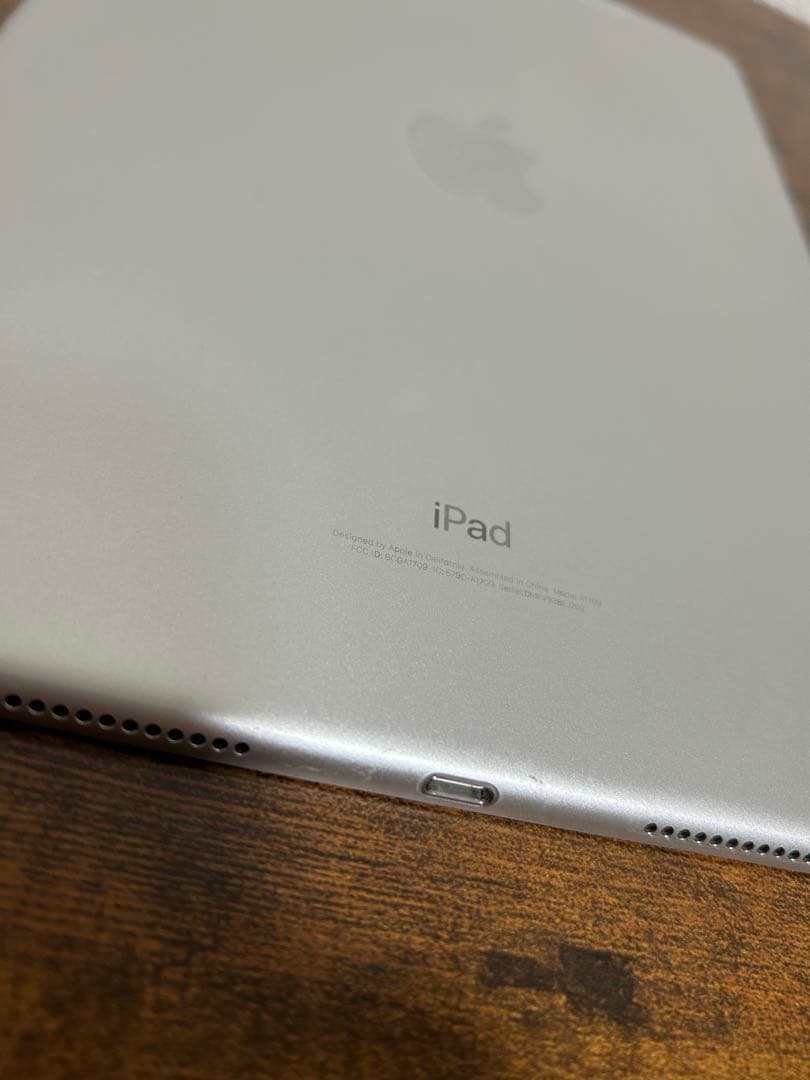 iPad Pro 10.5インチ 64GB セルラー ドコモ版 バッテリー95%
