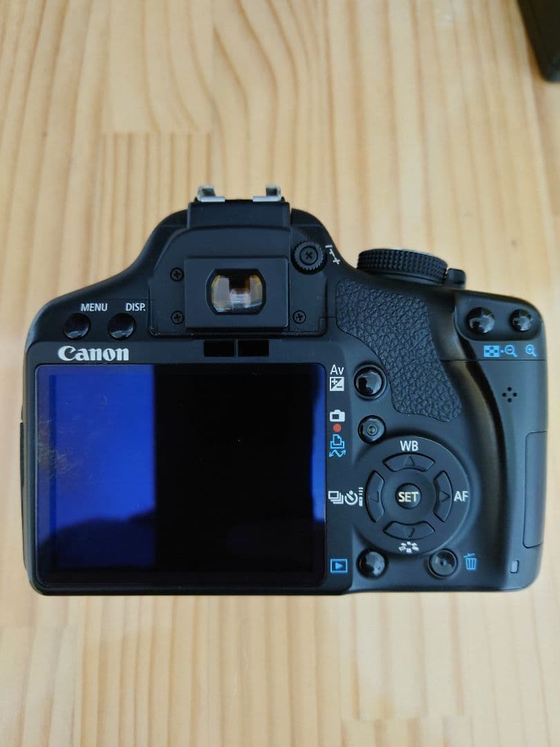 Canon EOS Kiss X3 EF-S 18-55mm 約30192回