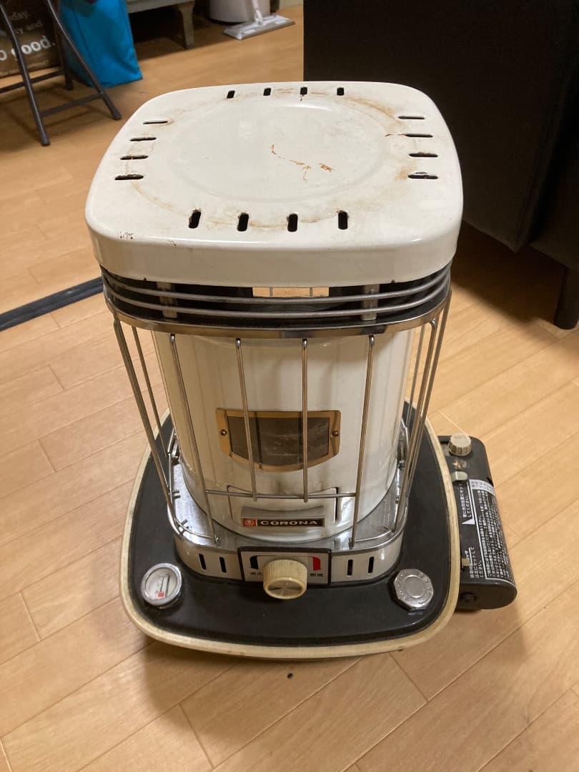 屋外でも使用可能なコロナ CORONA石油ストーブ SL-11B形