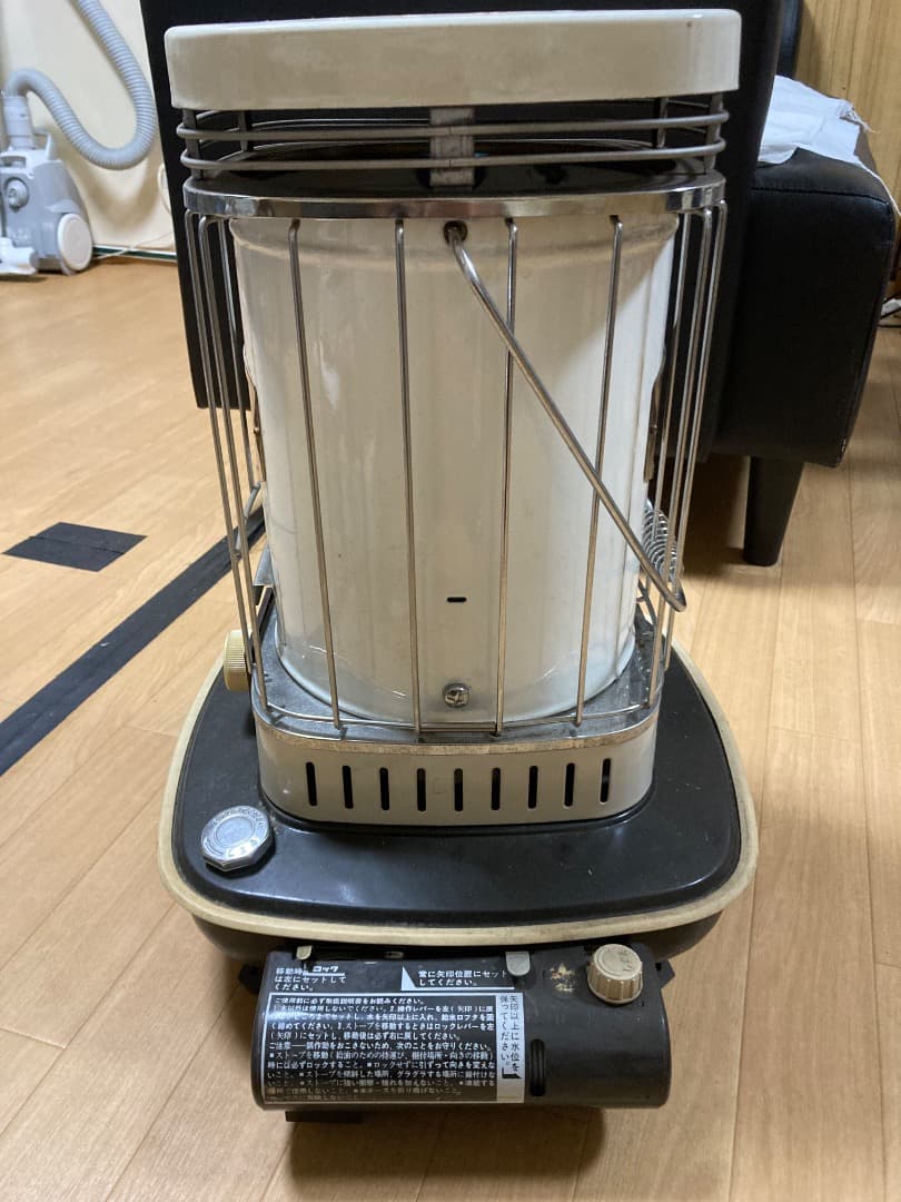 屋外でも使用可能なコロナ CORONA石油ストーブ SL-11B形