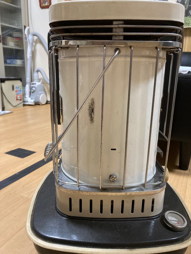 屋外でも使用可能なコロナ CORONA石油ストーブ SL-11B形