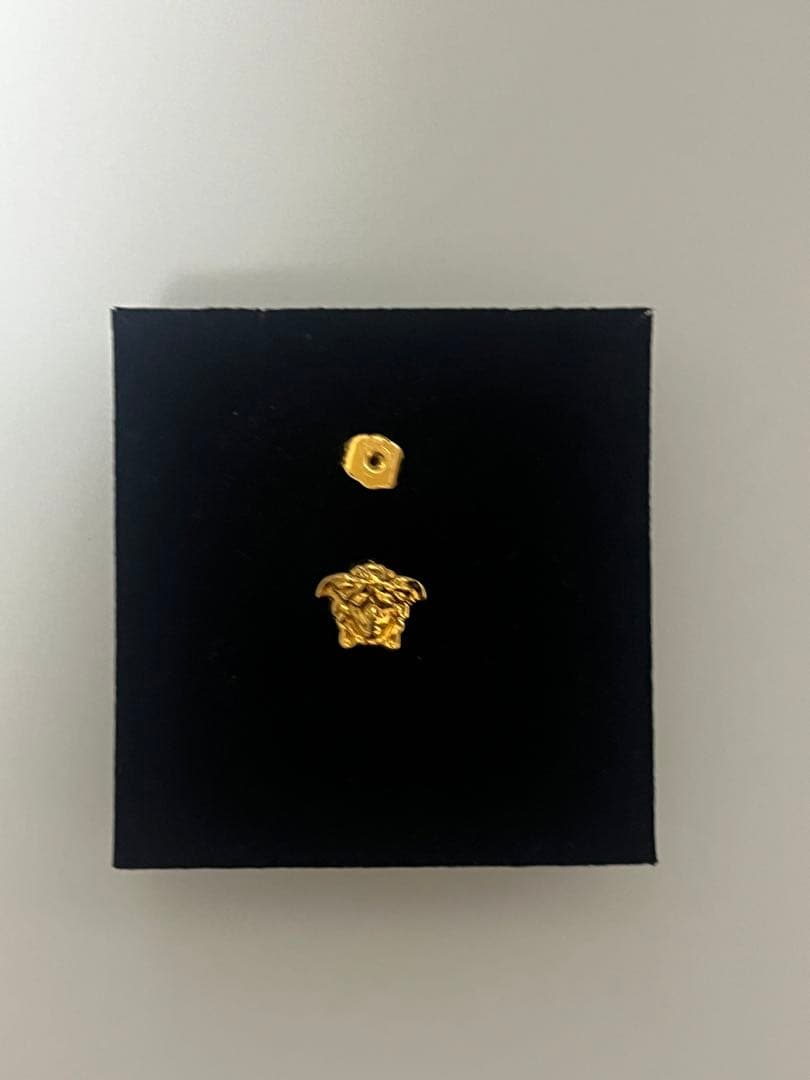 VERSACE ゴールド メデューサヘッド ピアス(両耳用)