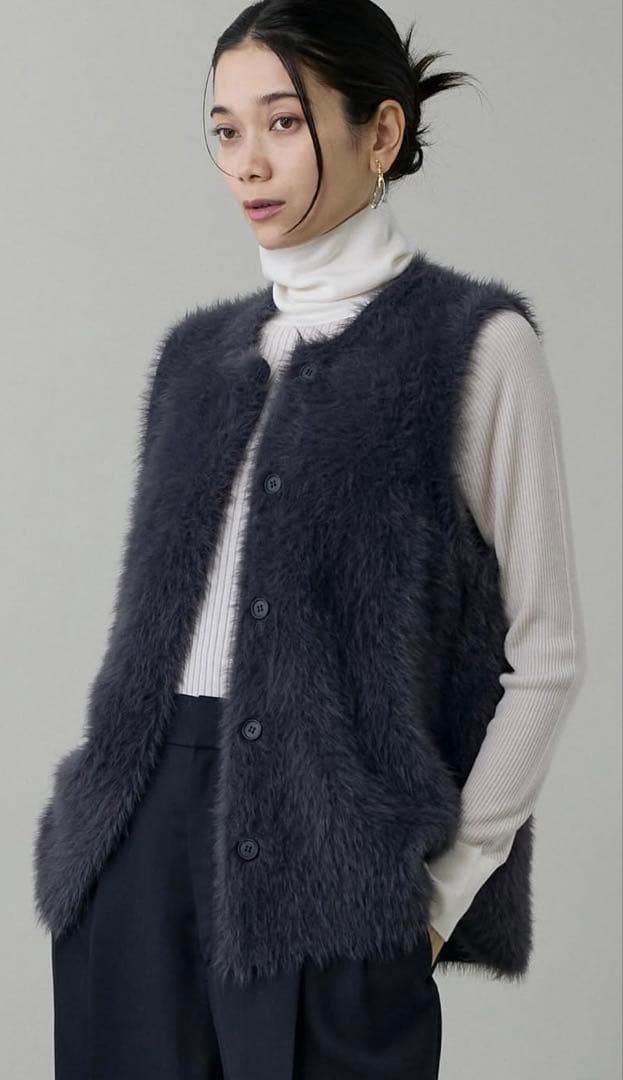 【3983】完売品 Ballsey フェザーヤーンぺプラムベスト S