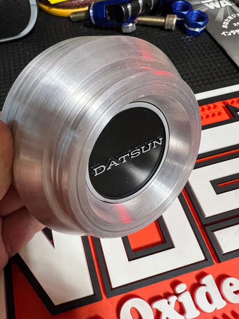 ダットサンコンペハンドル用ホーンボタンアルミ削り出し