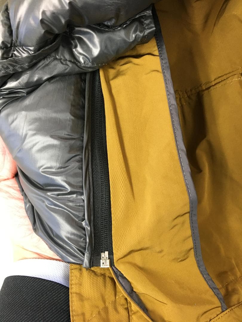 HETREGO ダウンジャケット