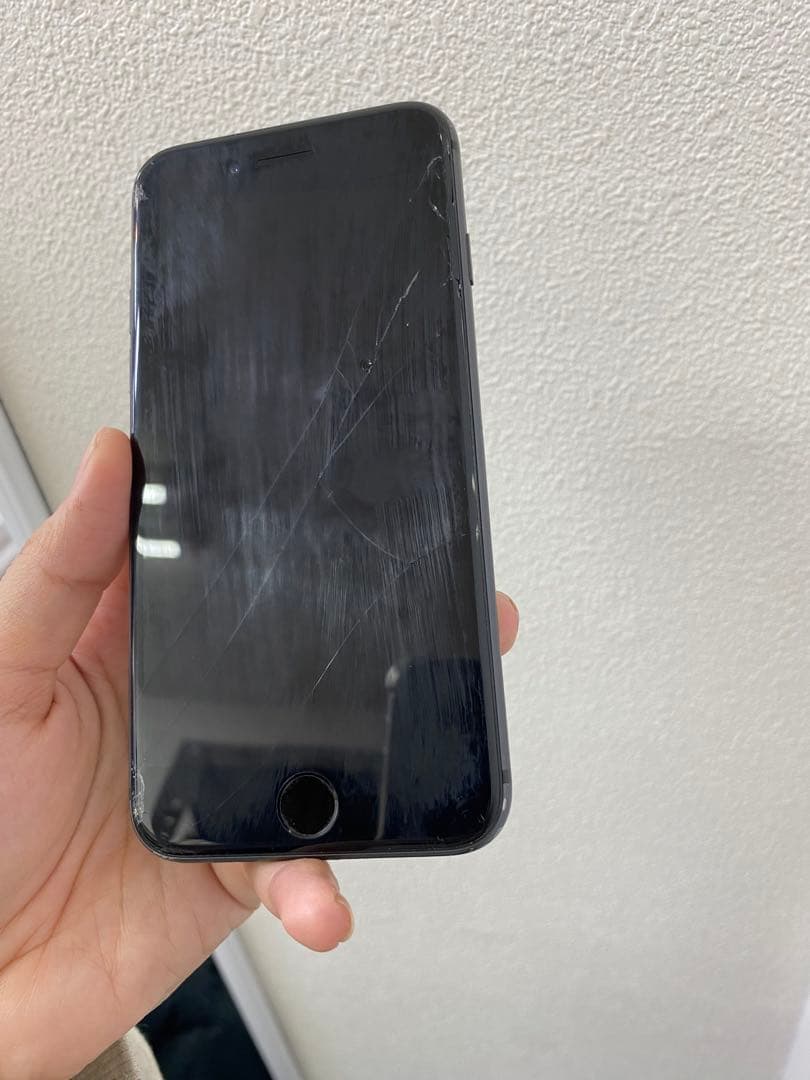 iPhone 8 64GB SIMフリー バッテリー98% 85799