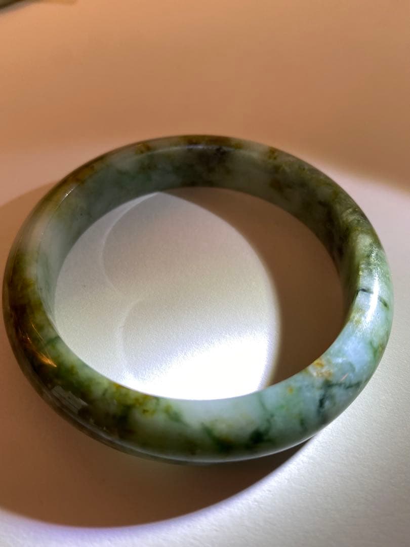 ミャンマー産天然翡翠バングル【Type A】58mm