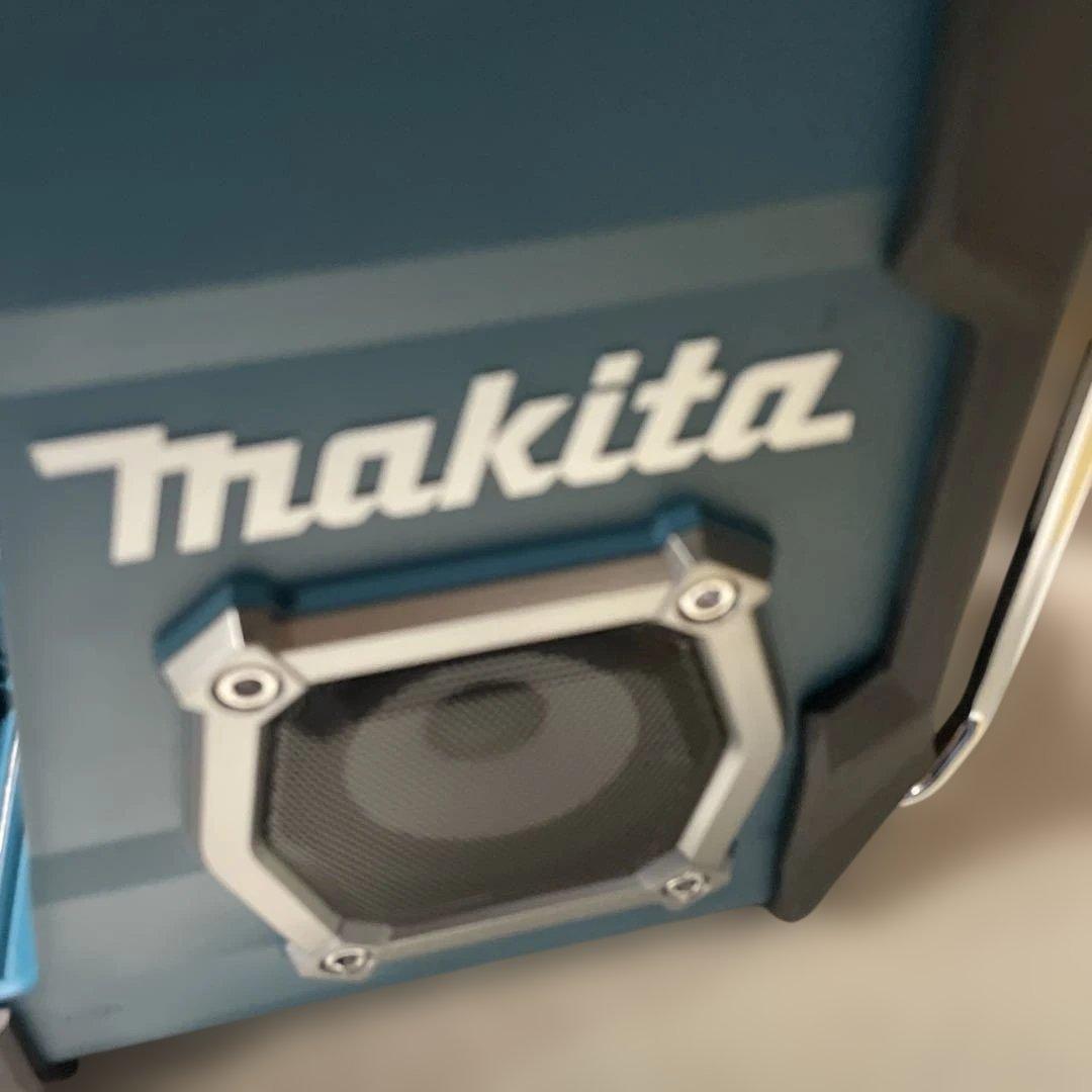 マキタ　現場ラジオ　充電式ラジオ(青)　MR001GZ