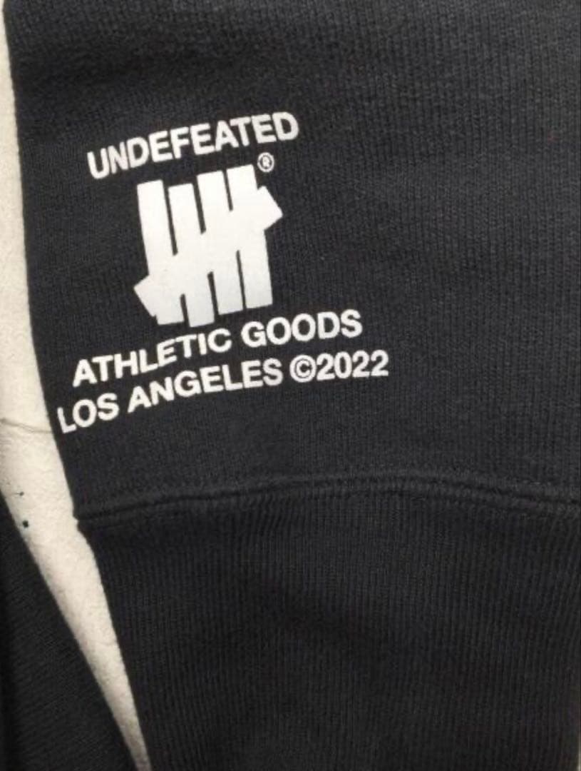 L 新品 UNDEFEATED champion コラボ トレーナー スウェット