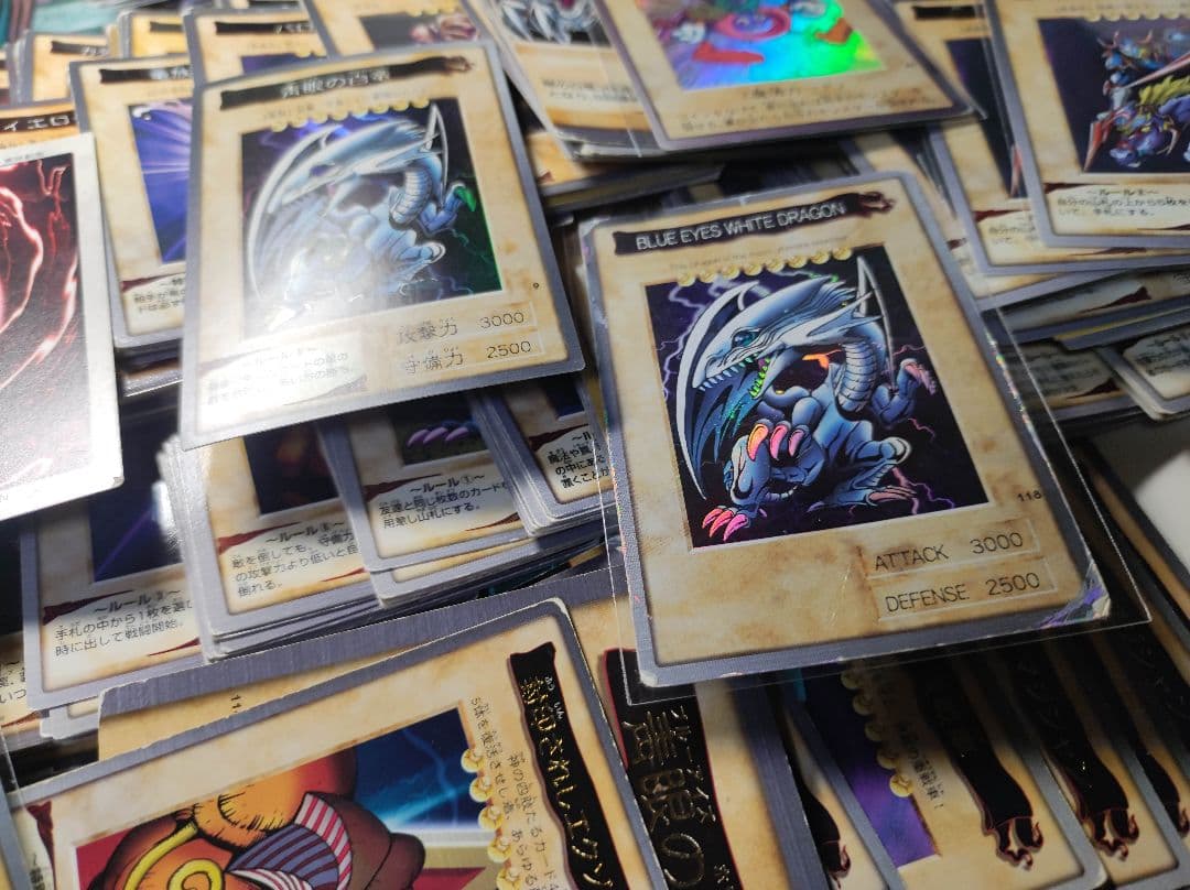 ま*し様 【匿名配送】バンダイ版遊戯王　500枚以上まとめ売り