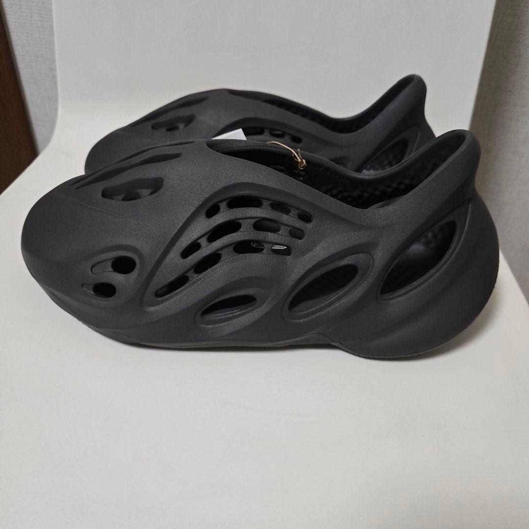 adidas YEEZY FOAM RUNNER CARBON IG5349廃盤