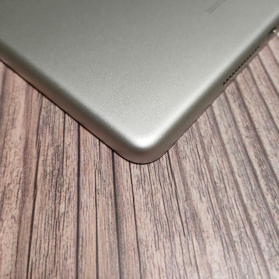 iPad 第8世代 32GB シルバー 美品