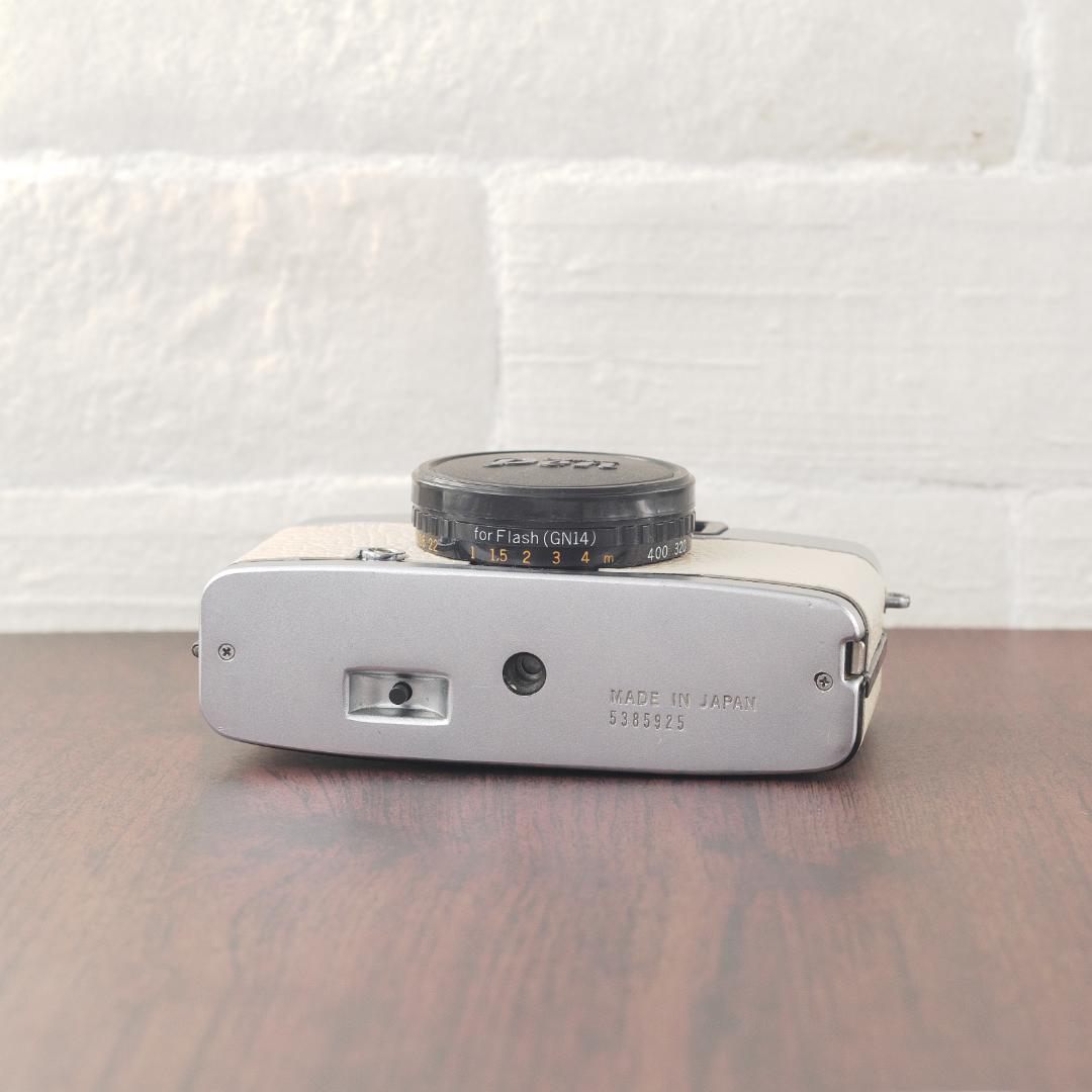 ✽PEN　EE-3✽EE3✽OLYMPUS✽オリンパス✽ハーフカメラ✽牛革貼替