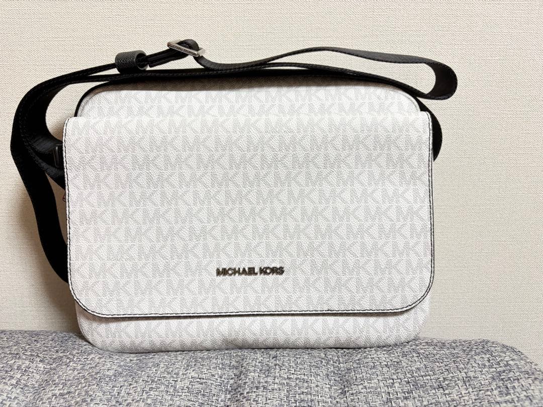 Susu0325 MICHAEL KORSショルダーバッグ