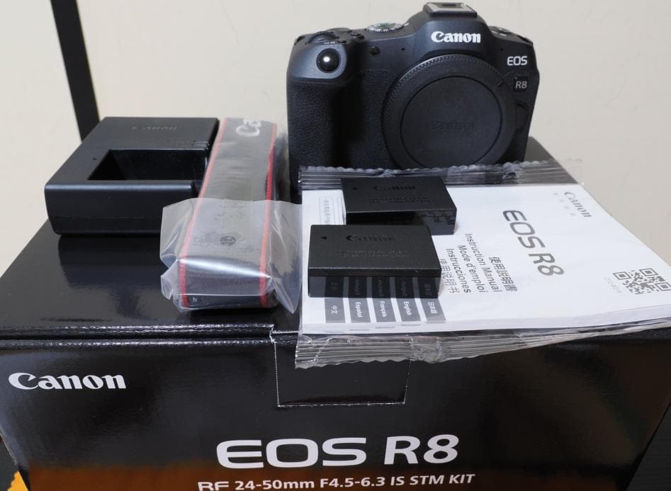 【美品】Canon EOS R8