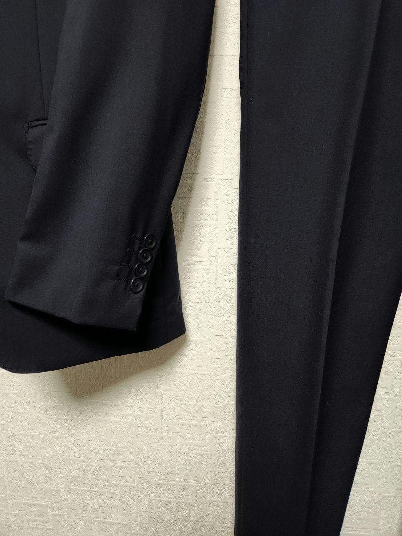 トゥモローランド　スーツ（美品、ネイビー、サイズ42、ウール100%）