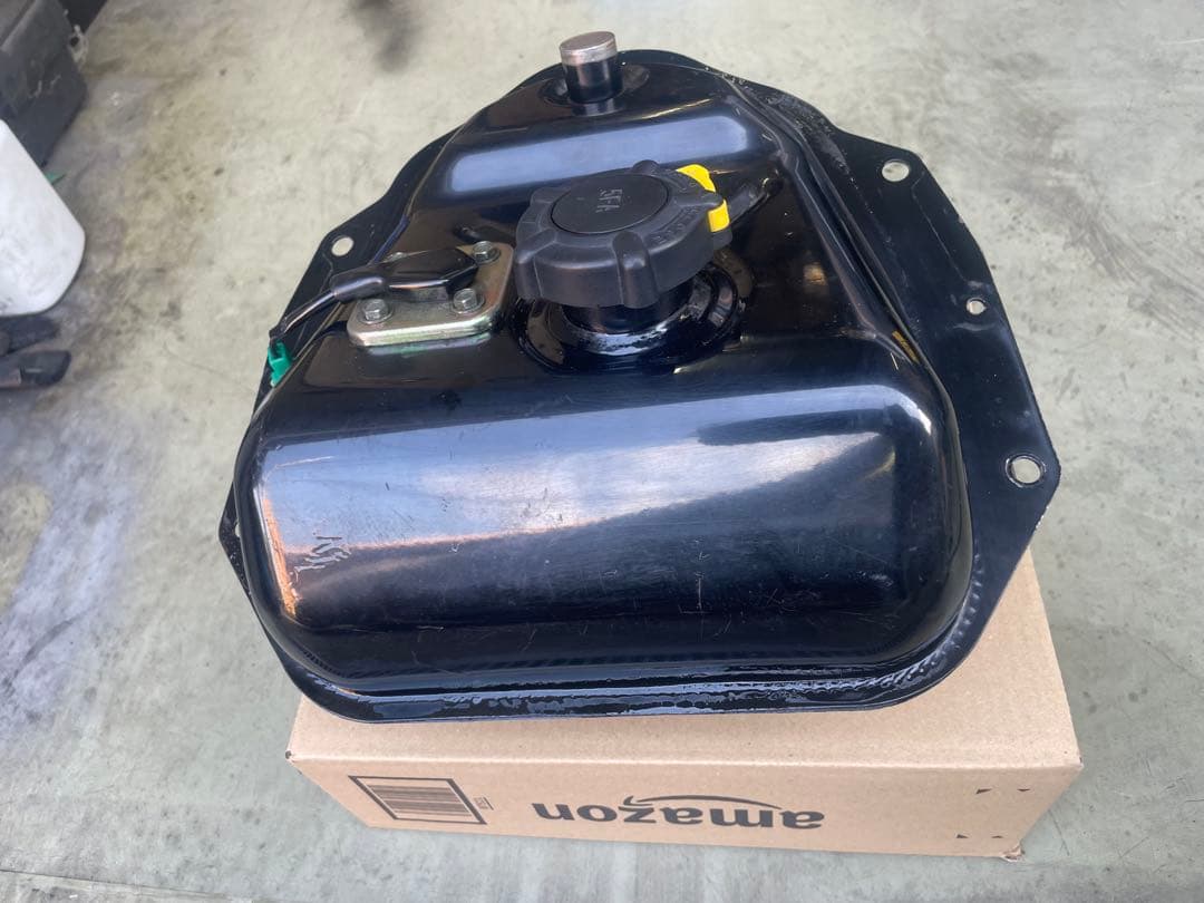 グランドアクシス100 タンク