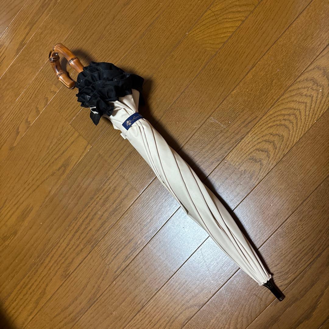 芦屋ロサブラン　フリル付きベージュ晴雨兼用傘