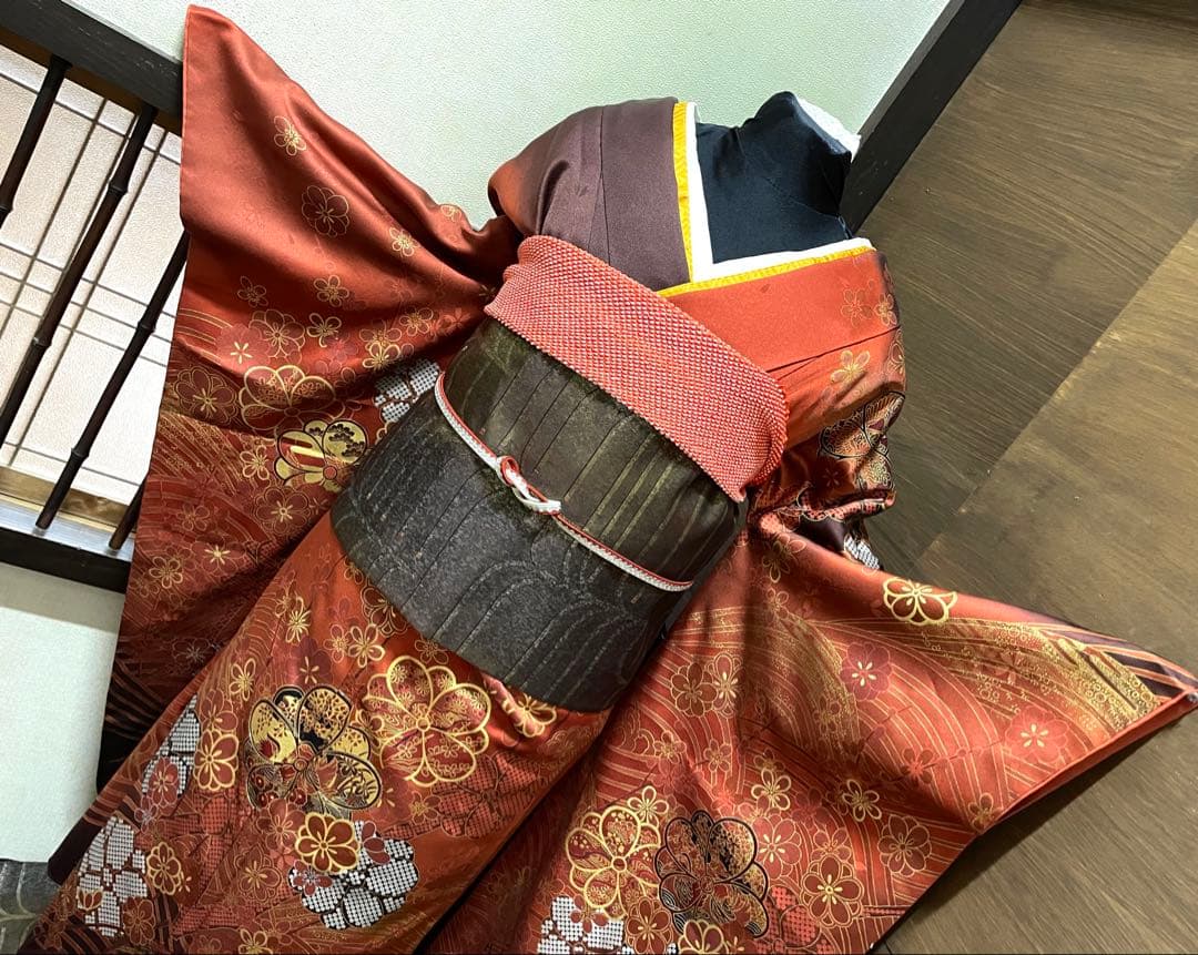 振袖 フルセット6点サイズM〜Ｌ駒刺繍　鴛鴦花文　暈し染め　金彩　正絹