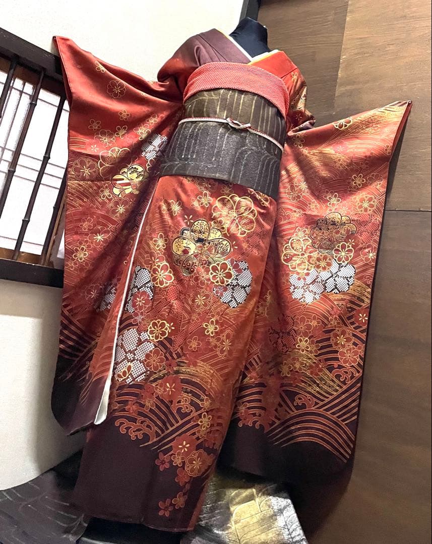 振袖 フルセット6点サイズM〜Ｌ駒刺繍　鴛鴦花文　暈し染め　金彩　正絹