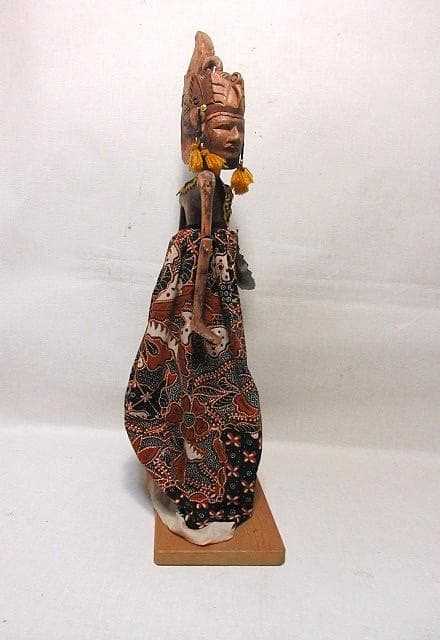 『インドネシア伝統的人形劇 ワヤン・ゴレ』 操り中古人形７体 アンティーク人形