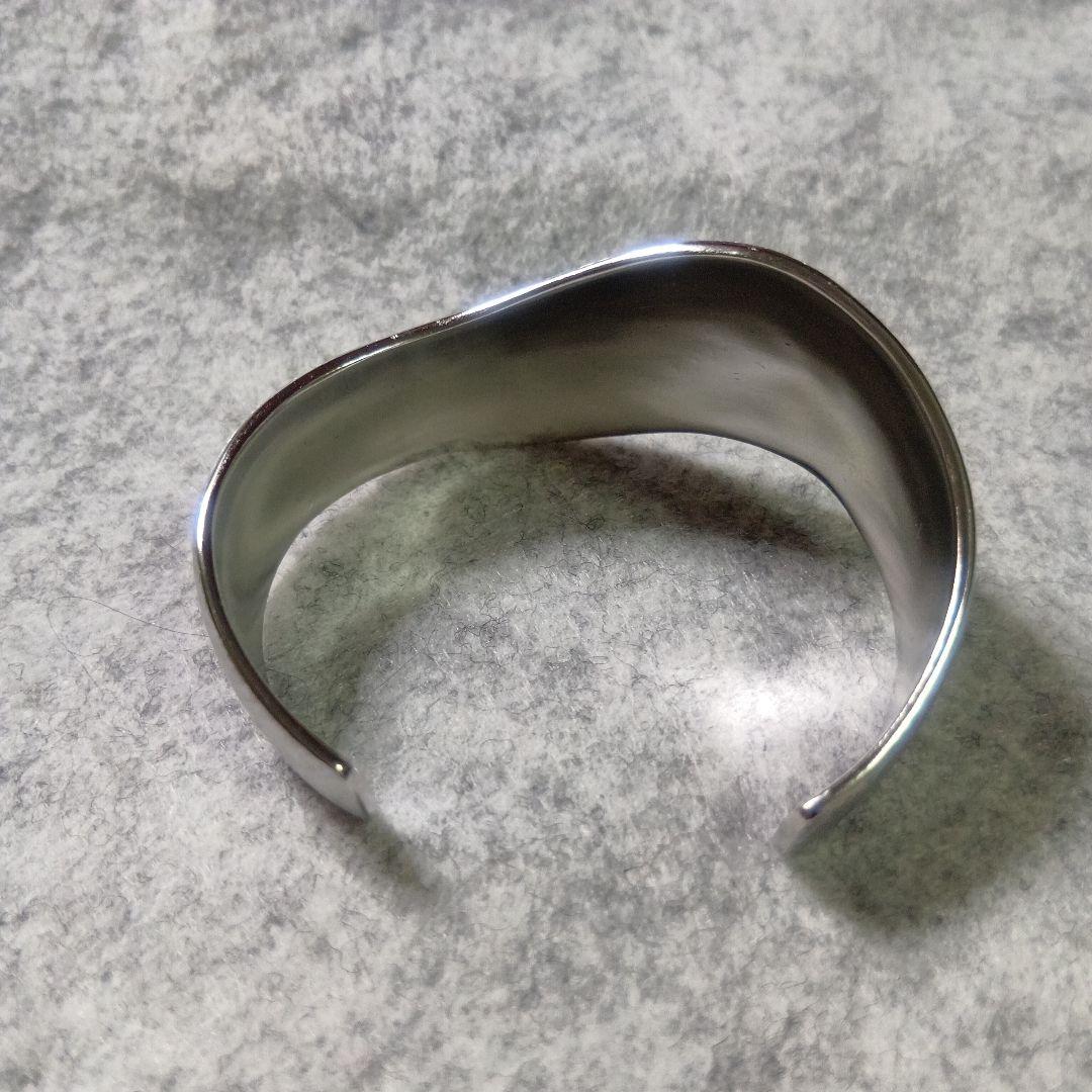 美品★Jouete ジュエッテ バングル シルバーカラー　 太め ボリューム