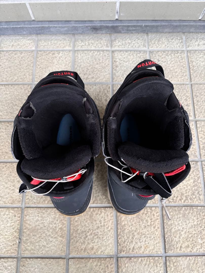 Burtonスノーボードブーツ 女性用 黒赤
