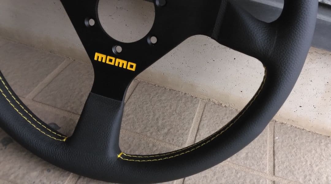 J*様 momo ベローチェ 32パイ ほぼ未使用品