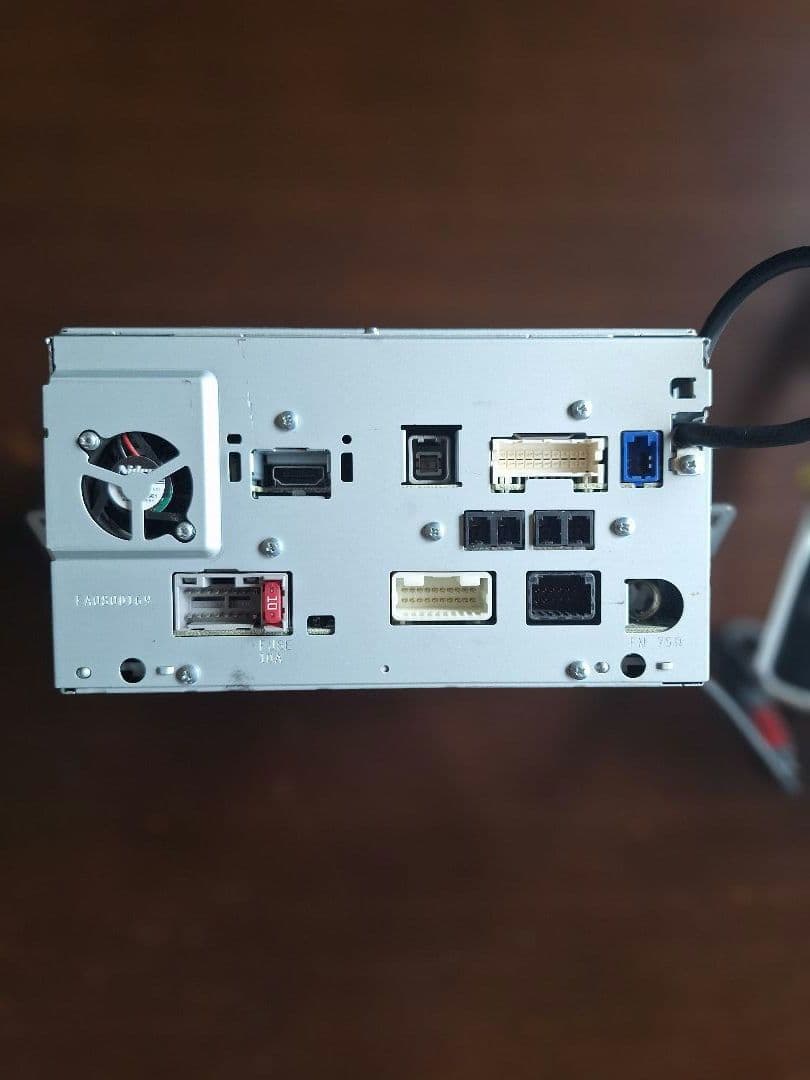 ダイハツキャスト8インチ純正ナビ08545-k2007　(NSZN-W65DB)