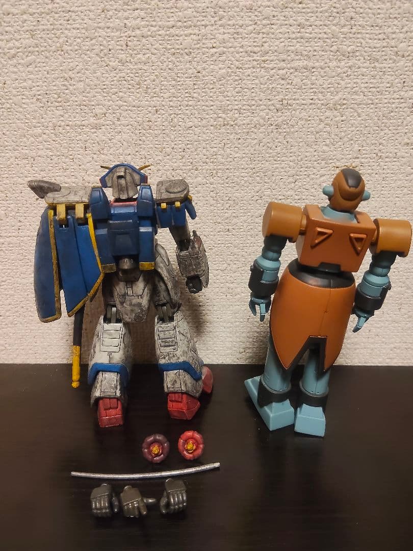 MIAガンダムローズ Battle Scared ＋ クーロン ネロス マンダラ