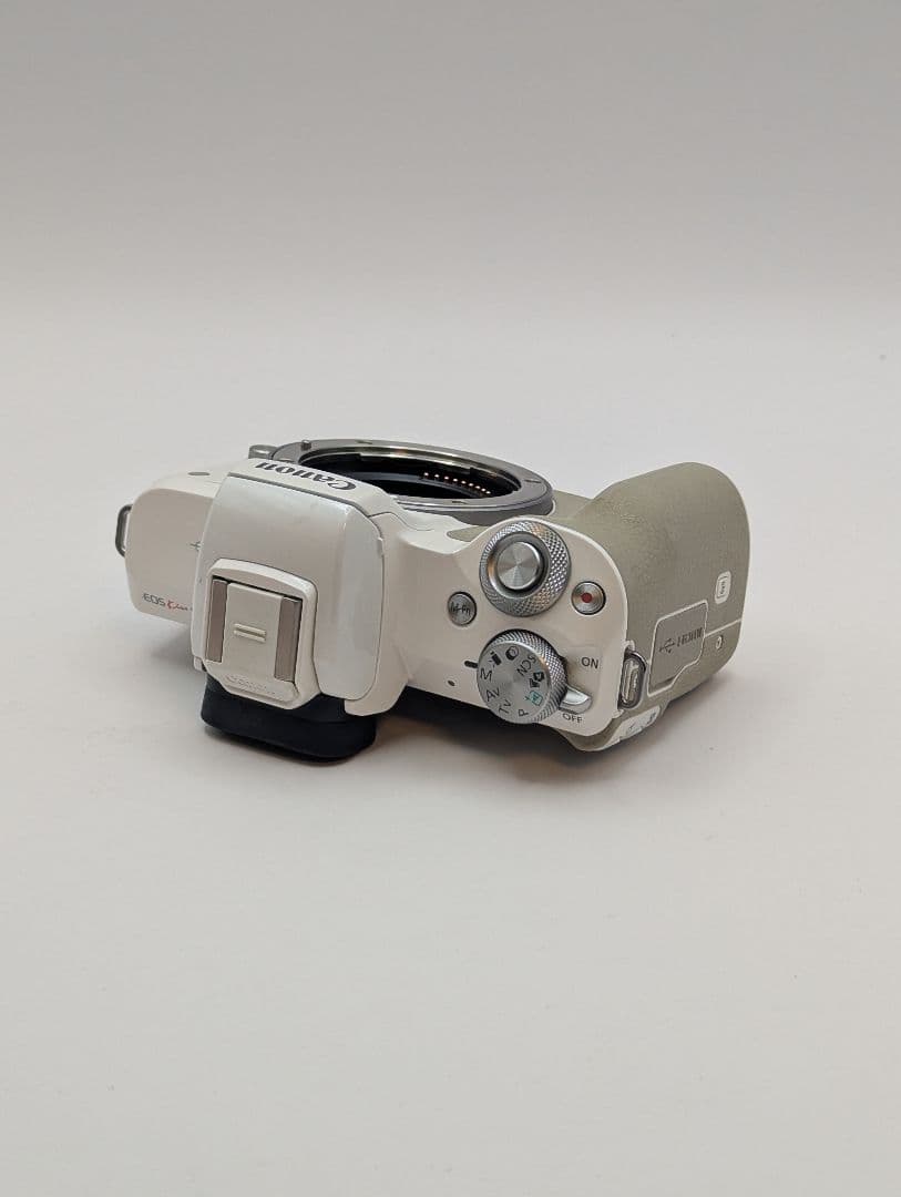Canon EOS Kiss M ボディ ホワイト