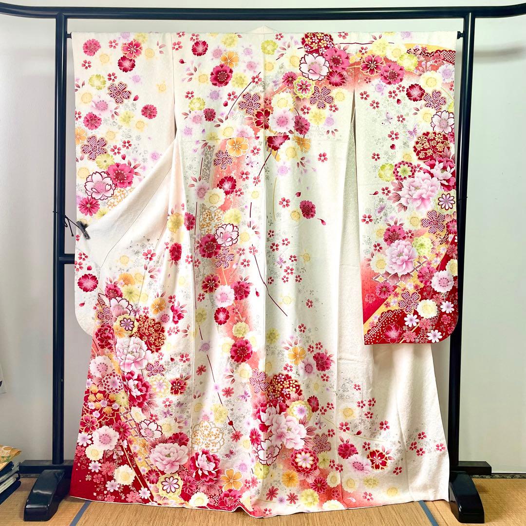 ［振袖］正絹　やわらかい白　生成り　桜　牡丹　蝶　箔　成人式