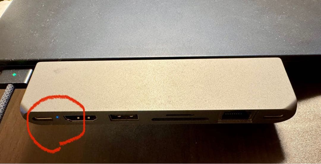 分配器・切替器 Satechi USB-C PRO HUB MAX 8in2