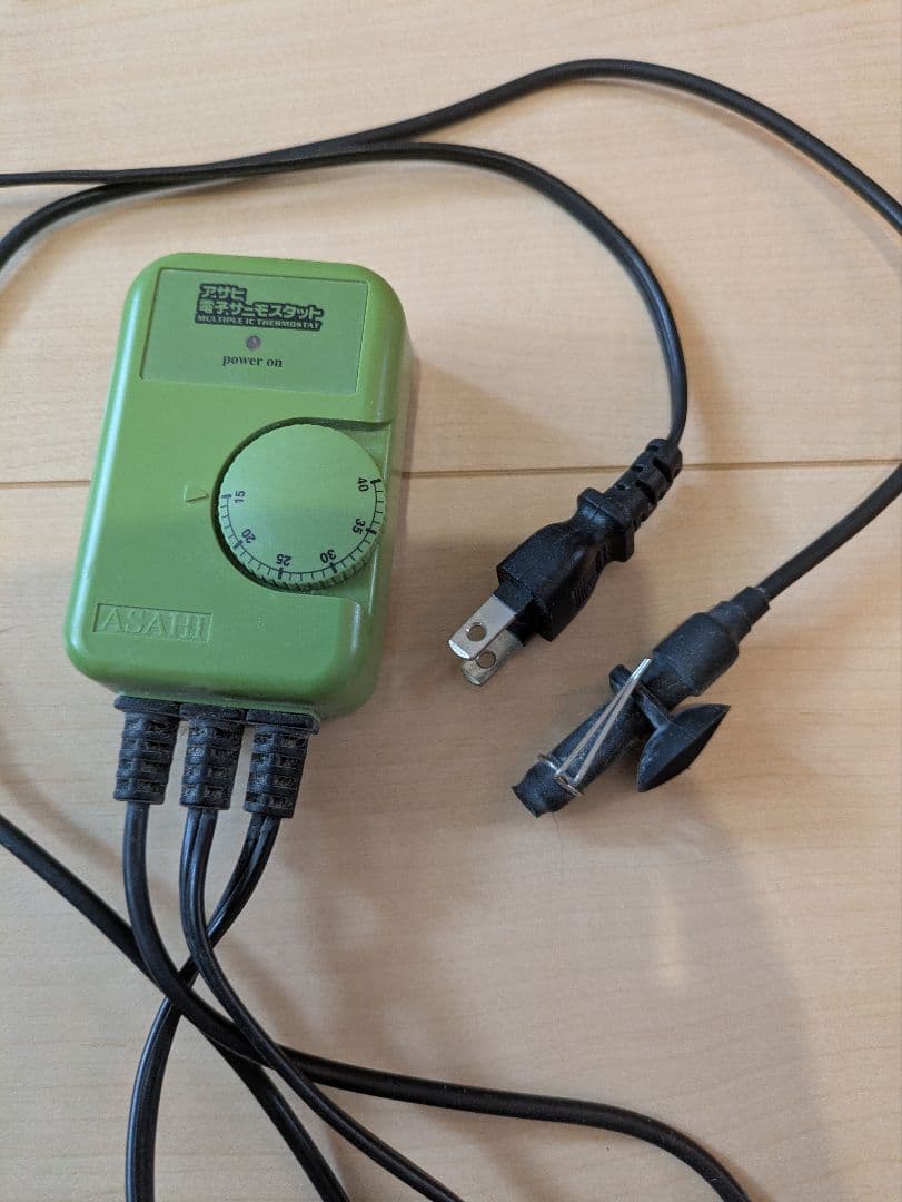 アサヒ　ペットヒーター60w サーモスタット付