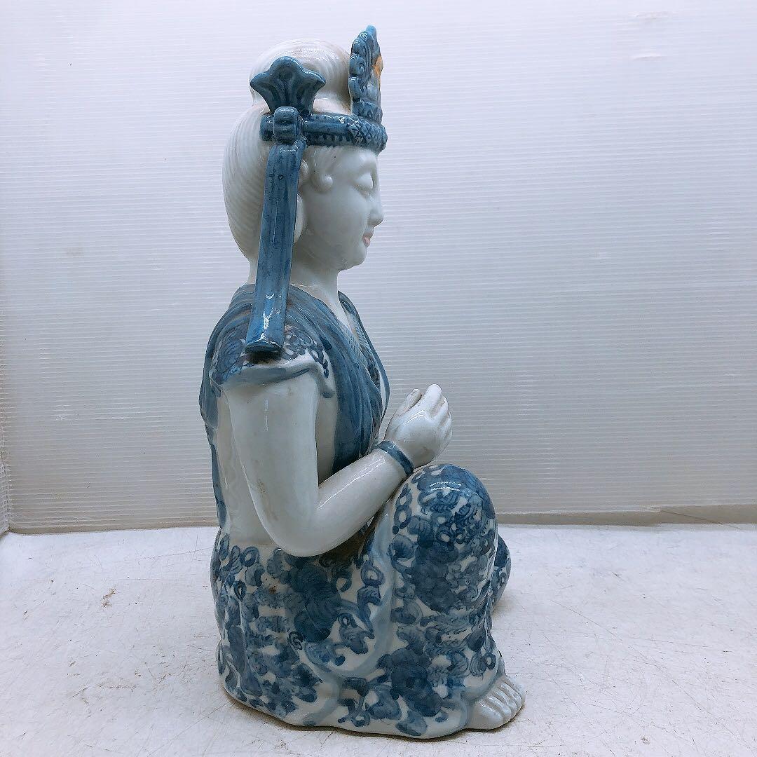 九谷焼 八幡窯 染付 座観音 観音像 縁起物 陶器製 置物 インテリア 中古品