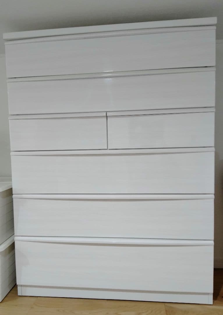 【ちん】ニトリ　ハイチェスト　白